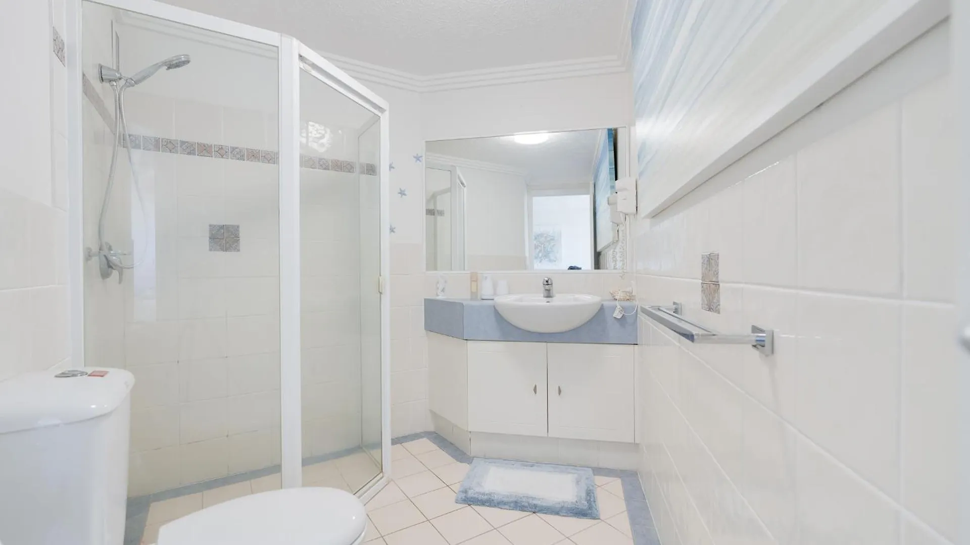 Apartment Waterfront 1-Bedroom Escape Breathtaking Views Gold Coast