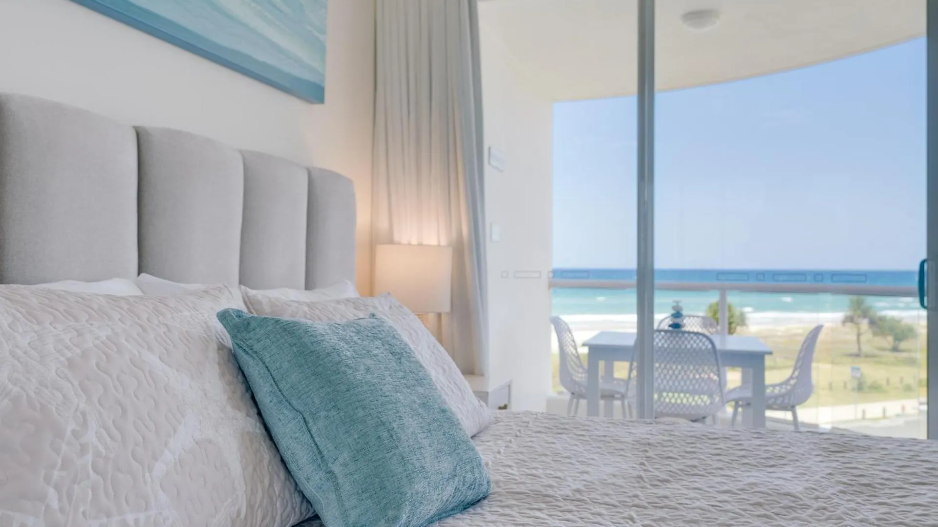 Waterfront 1-Bedroom Escape Breathtaking Views Gold Coast 0*,  Australia