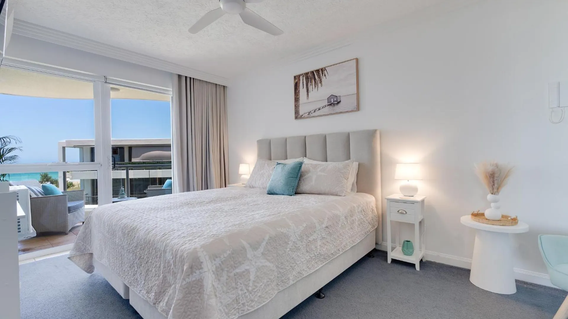 Waterfront 1-Bedroom Escape Breathtaking Views Gold Coast Australia