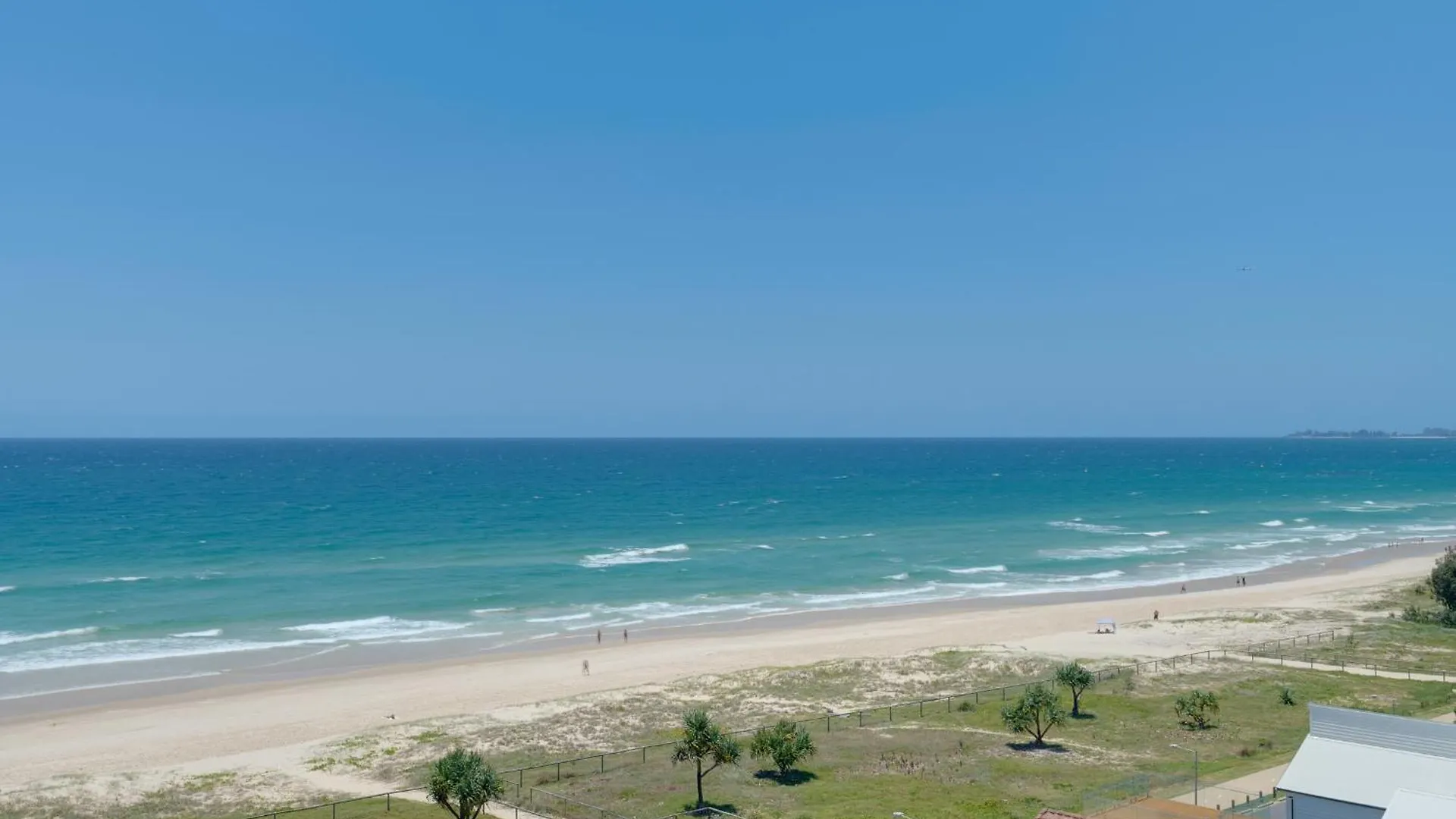 Waterfront 1-Bedroom Escape Breathtaking Views Gold Coast Appartement